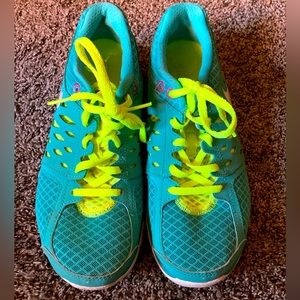 Nike women’s tennis shoes. Size 6.5